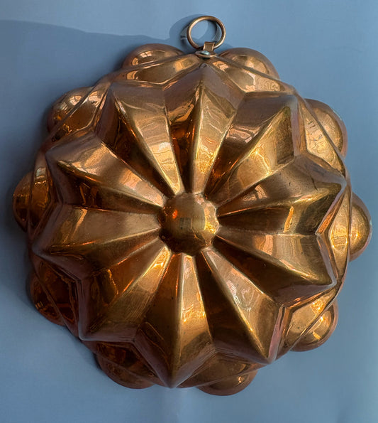 Vintage Round and Scalloped Copper Mold